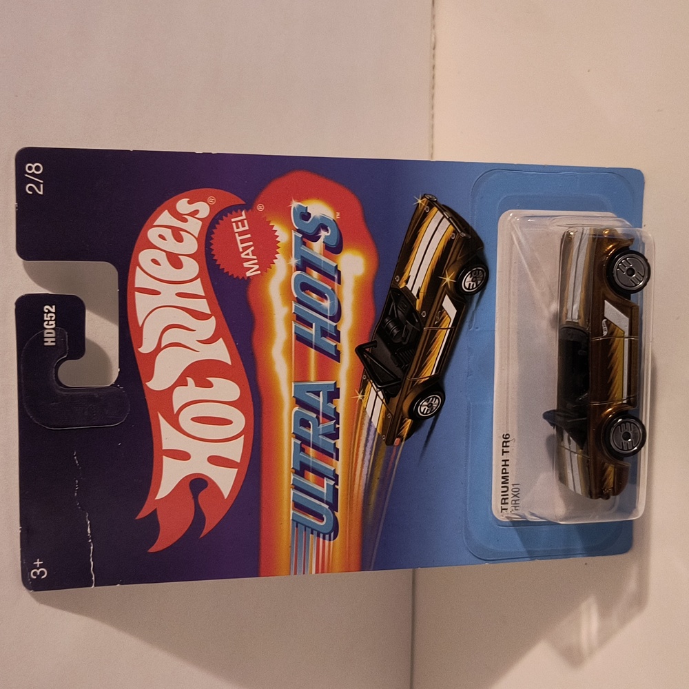 D4  Hot Wheels Triumph TR6  Ultra Hots  with shipping prot…